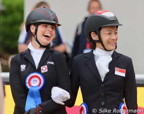 Grade 1 Paralympians Julia Sciancalepore from Austria and Laurentia Tan from Singapore at the prize giving.