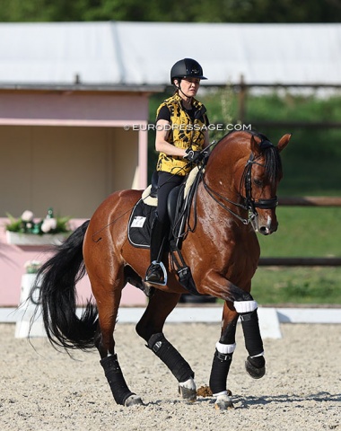 Japan's Yuko Kitai was on the masterlist with Amandori (by Ampere x Ra) but did not compete