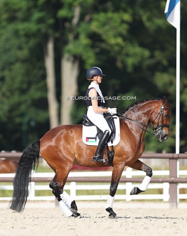 Diana Al Shaer on Unazalee de Massa (by Rubin Cortes x Maestro JGB)