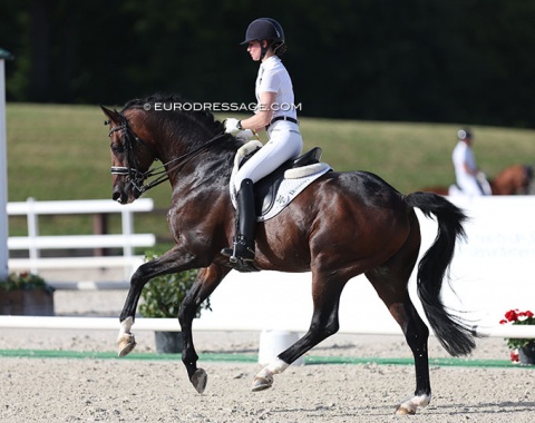 Amandine Prevost on Quaterdance (by Quaterback x Expose)