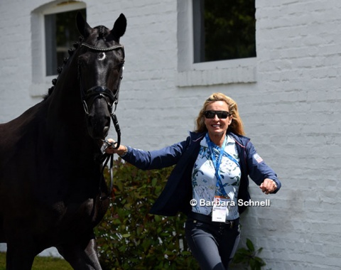 Charlotte Jorst trotting up Zhaplin Langholt