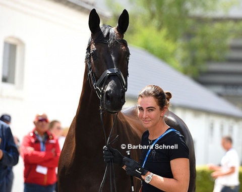 Lisa Müller with small tour horse Chuck Bass