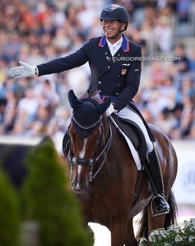 Steffen Peters's freestyle was made world famous via a commentary on television by Snoop Dogg, who praised this "rave kur" for the "crip walking" the horse was doing (the half passes were compared to  a hip hop step)