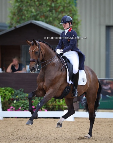 Annabella Pidgley on Espe