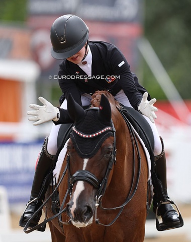 Swiss Layla Schmid and the home bred Freek d'Arx (by Floriscount x Don Frederico) finished fourth provisionally with 71.000