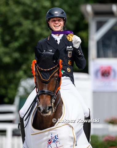 Raphael Netz and Ferdinand BB win kur gold