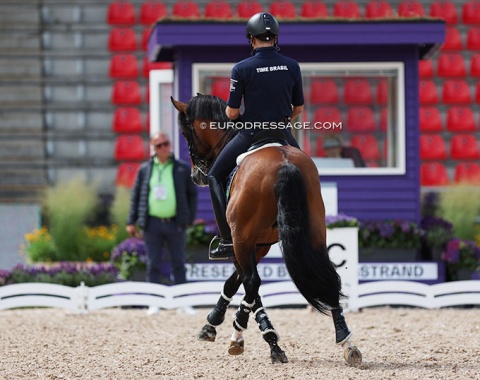 Norbert van Laak coaching Joao Oliva on Escorial Horsecampline