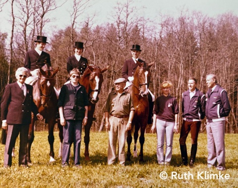 Happy faces after Germany defended its World title from Goodwood 1978: Chef d’equipe Anton Fischer, Uwe Schulten-Baumer and Madras, Gabi Grillo and Galapagos, Dr. Reiner Klimke and Ahlerich. Individual rider Herbert Krug and national coach Harry Boldt.