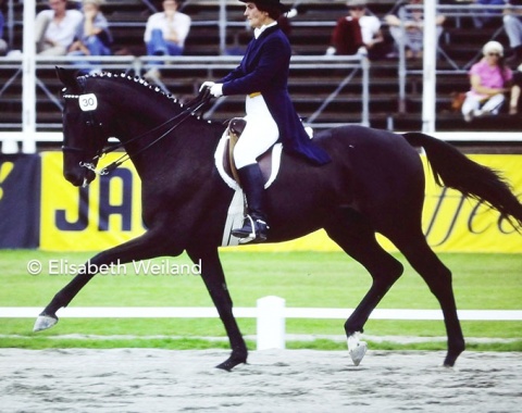 Although the Soviet Union continued to struggle taking up their former successes, their team of younger riders left an impression. Tatiana Nenakova and Garun came 15th.