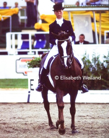 Her time was yet to come: Young Louise Nathhorst, then student of the late Walter Christensen, rode the Oldenburger gelding Inferno on the Swedish team.