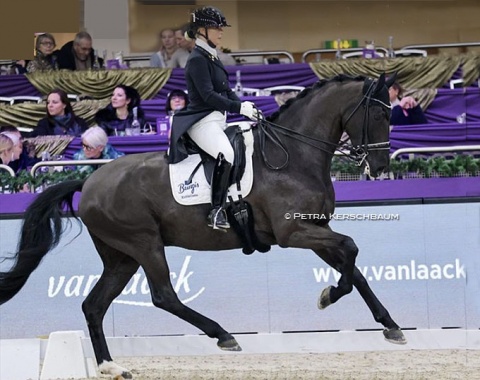 Swiss Jasmine Sanche-Burger and her parents' Deep Purple (by De Niro x Diamond Hit). The 7-year old did not show the same form as at the qualifier in Kronberg, but there is plenty more in the tank. Safely presented, super pirouettes