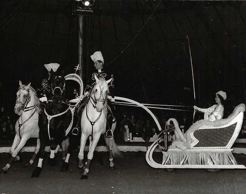 Winter Fairytale, a show with Fredy Knie senior, Georg Wahl and Eliane Knie shown in the program of 1953.