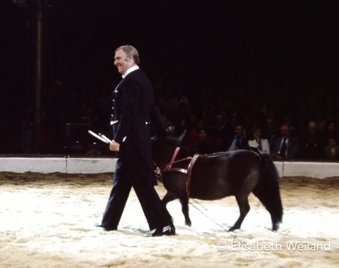 Fredy Knie senior first stood in the manège as a toddler and retired from the stage lights in 1985. 