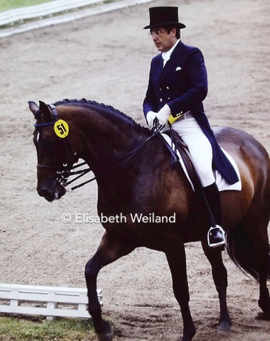 US rider John Winnett and his Hanoverian Leopardi leaving the ring.