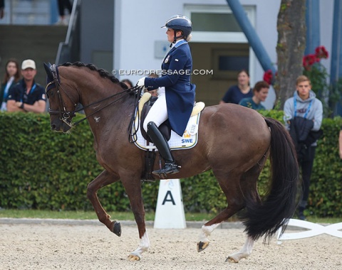 Johanna Due Boje warming up Mazy Klovenhoj