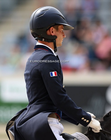 Interesting helmet design worn by Corentin Pottier