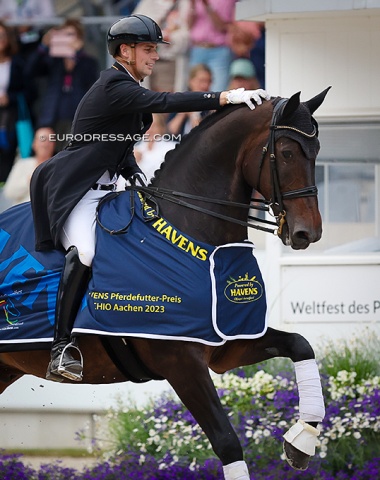 Frederic Wandres wins on Duke of Britain and rode the prize giving with Harmony's Diabolo