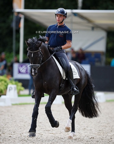 Spaniard Ruben Mengual Reig on Raphael van 't Eggehof (by Totilas x Alabastro S Extra)