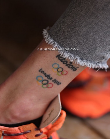 Groom Vanessa Ruiter has Olympic tattoos above her ankle