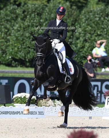 Isabel Freese and Total Hope produced the best ever performance by a Norwegian dressage rider. Riding to music by Cher, they were 10th with 82.593%