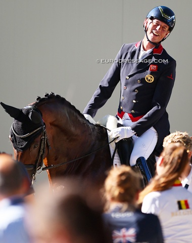 Carl Hester congratulated with his test