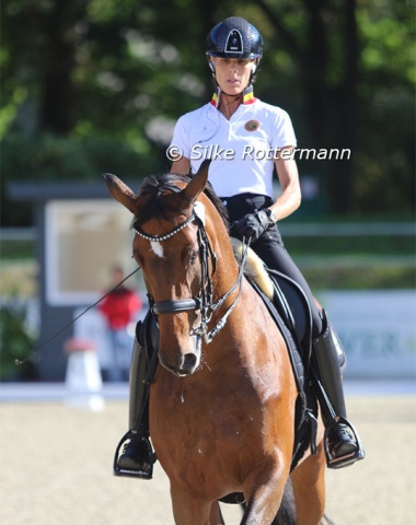 Belgian’s multiple Paralympic winner Michèle George and Best of 8 (by Bonifatius).