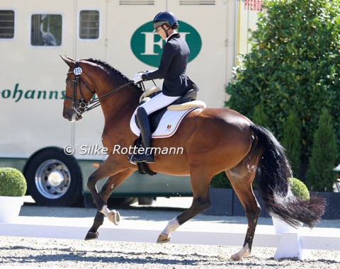 Belgian’s stalwart Michèle George and her mare Best of 8 were high scorers for their team which placed 5th, but was not that far away from the bronze medal.