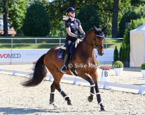 Norwegian Christina Marcussen and the Danish bred Zorro Hoejris (by Zorba Hoejris-Gribaldi).