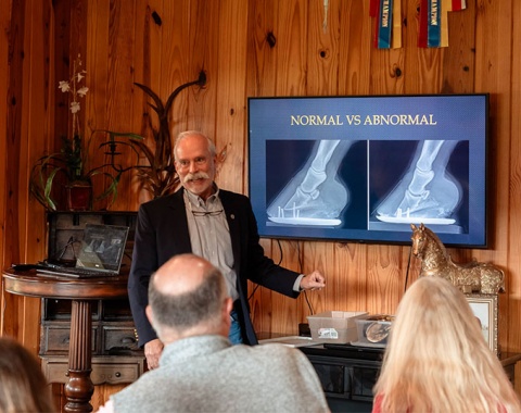 Dr. Robert Boswell speaking on laminitis