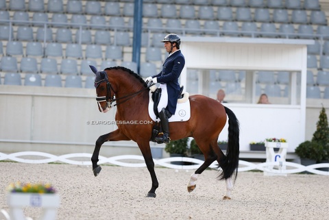 Claudio Castilla Ruiz on Jota das Figueiras 