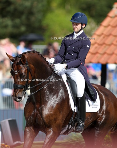 Spaniard David Blasco Gonzalez-Munoz on American Robert Price's Veuve Clicquot HS (by Vilancio x Stedinger). The pair trains with Patrik Kittel.