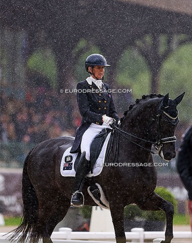 Australian Mary Hanna and Ivanhoe in the rain