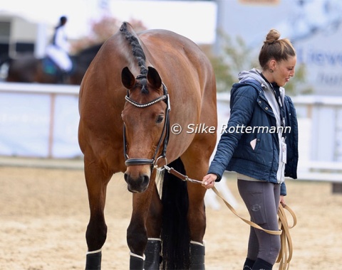 Banestro chilling before it was his turn for Singapore.