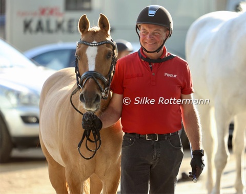 Grebe presented the smallest horse of the CPEDI Mannheim, Daniela Jung’s riding pony Crown Dundee LL (by Dimension-Fehcamp’s Coestelin)