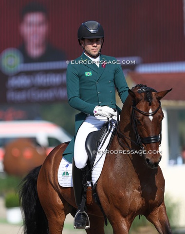 Joao Oliva and Feel Good VO