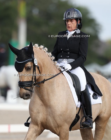 Hope Greenfield on palomino Lusitano Golden Legacy