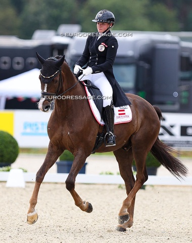 Austrian Isabella John on Final Result (by Franziskus x Royaldik) 