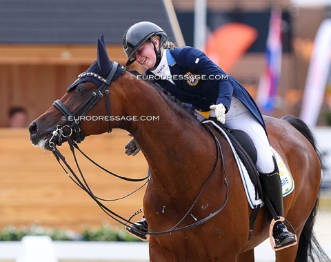 Sweden's Juni Skobe Rosen pats Darthula VH (by Dalwhinnie x Corrado)