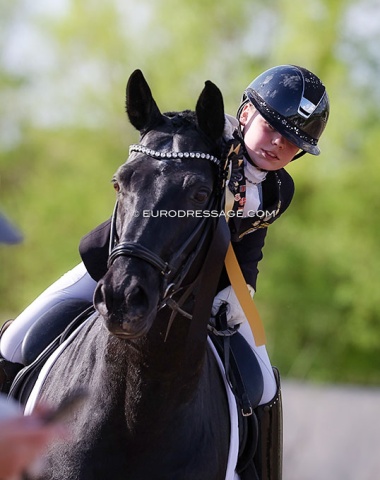 Swedish children rider Engla Svard on Lord Hamilton