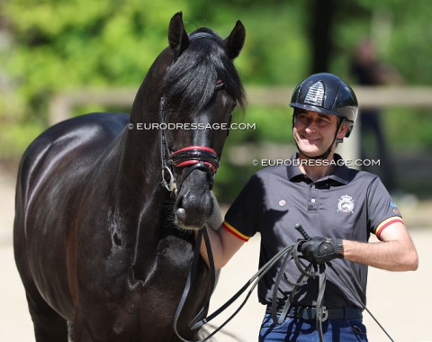 Alejandro Asencio Mendez with Straight Horse Sezarion