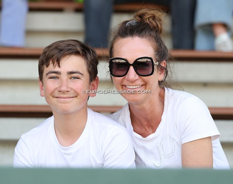 From volunteering at the CDI Sint-Truiden to competing in ponies at the CDIO Compiegne: Georges Geladé and his mom Stephanie Neven.