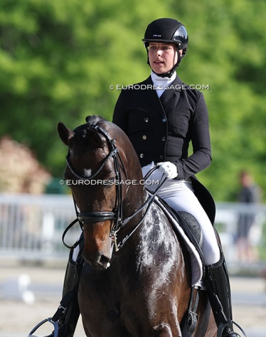Dana van der Meer (daughter of Dutch team captain Patrick van der Meer) on Kasimir