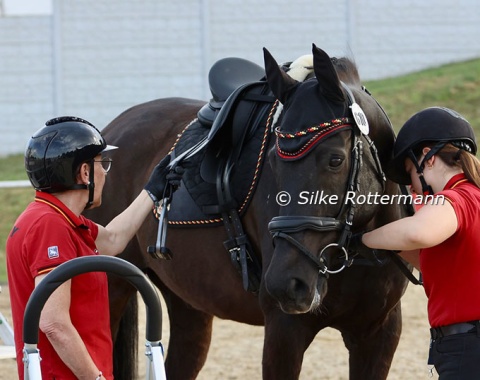 German Martina Benzinger and Sir Cour after their training session