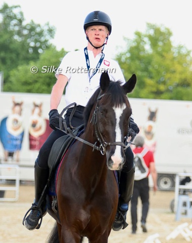 Polish Grade 1 rider Bartosz Kabacinski and Darlington.