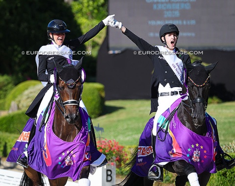 Hendricks and Treffinger in the lap of honour