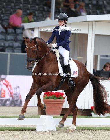 Hope Cooper on O Romeo S