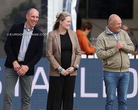Wilken treu, managing director of the Hanoverian society (left) and Eugene Reesink, class sponsor (right)