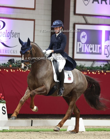 Britain's Lily Cawley on Damon's Dan Farrington (by Damon Hill x Florencio)