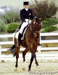 Joanne Chmiel and Dominion at the 2000 North American Young Riders Championships :: Photo © Dirk Caremans