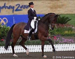 Anky van Grunsven and Bonfire on their way to win gold